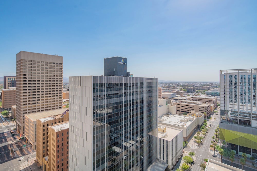 ROVE LIVING/KL - 44 Monroe