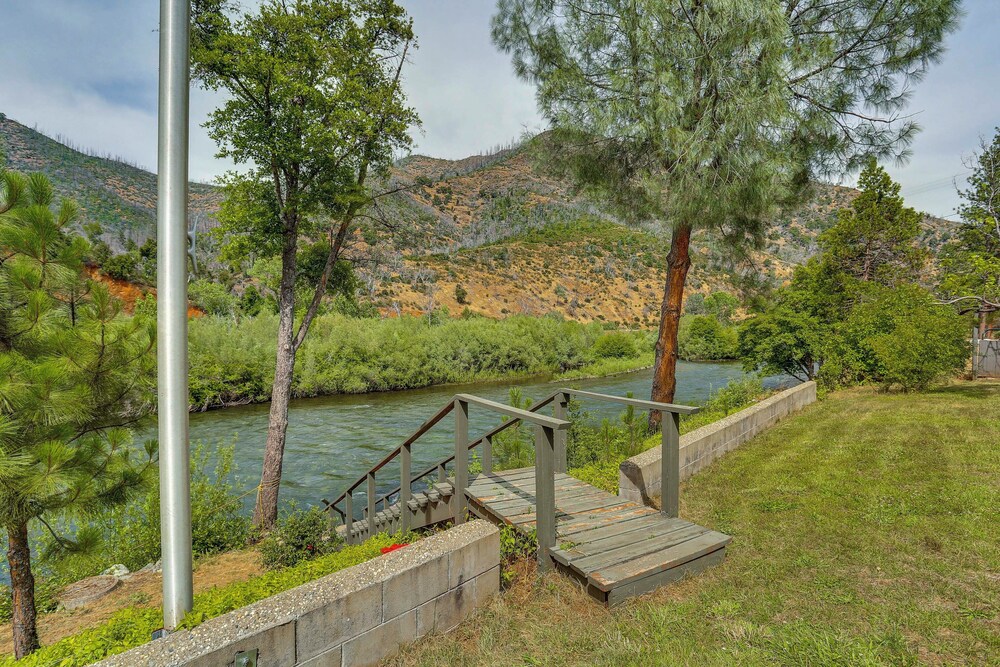 Scenic Riverfront Escape w/ Sauna in Junction City