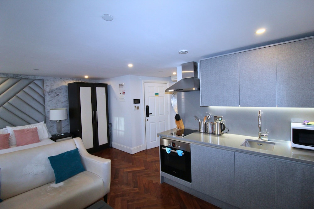 Baker Street Apartments by Viridian Apartments