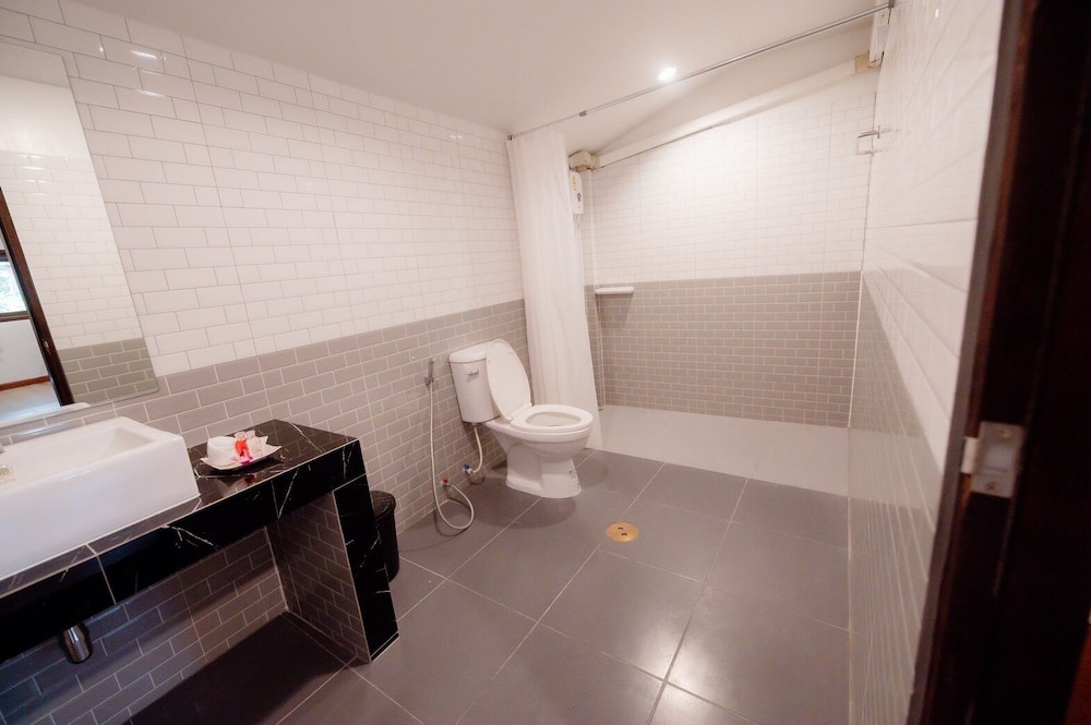 Coconut Grove Hotel Samui - Hostel
