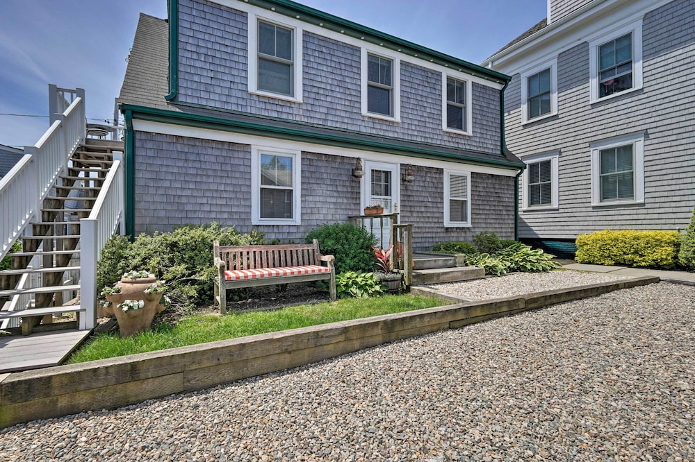 'captain's Quarters' Updated Provincetown Apt view 3
