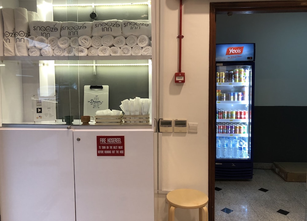 Snooze Inn Dickson Road - Hostel