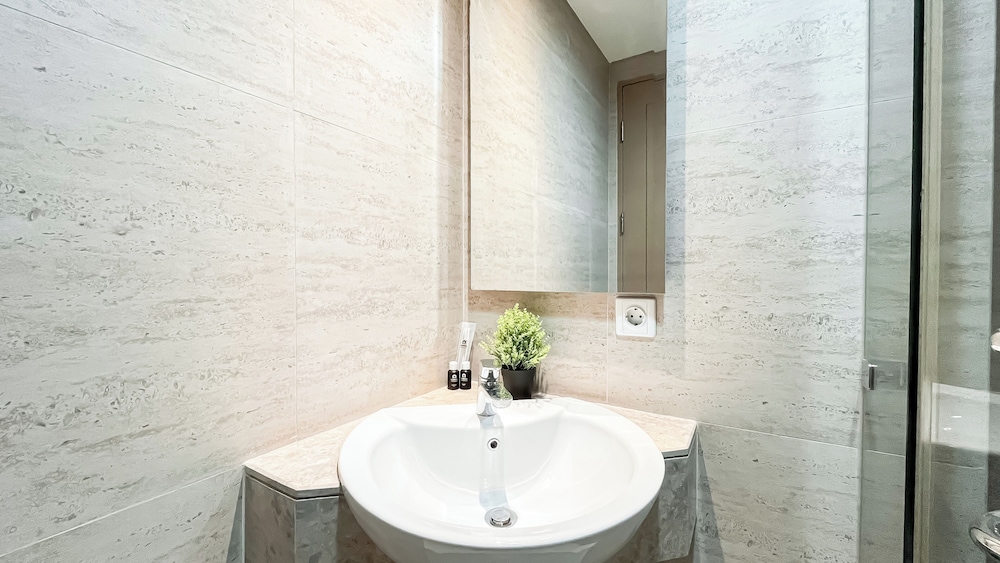 Relaxing And Stylish 1Br At Gold Coast Apartment