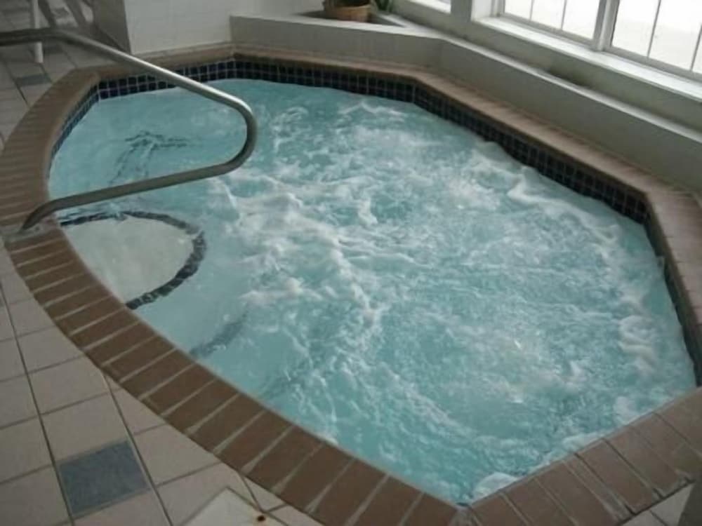 Crossings by GrandStay Inn and Suites view 5