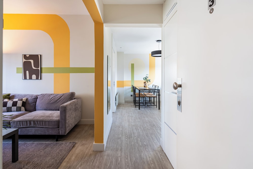 Local Host Living - Signature Apartments in Nicosia