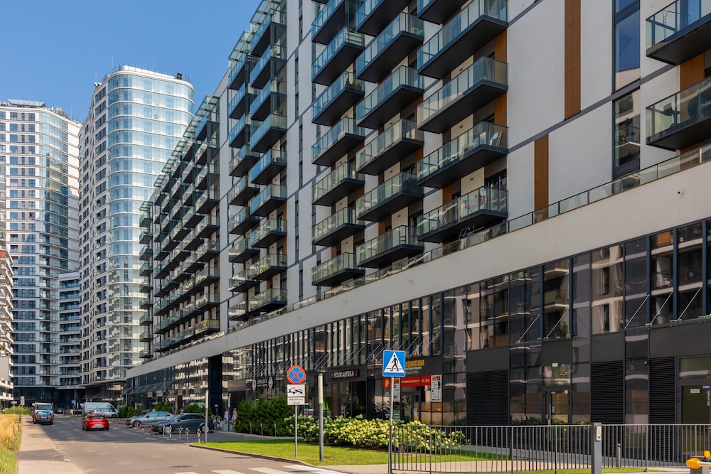 Pet-friendly Prymasa Warsaw by Renters view 3