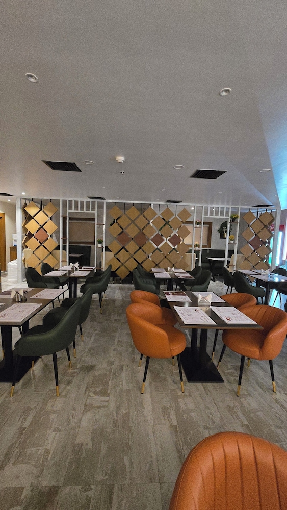 Elite Hotel Karimnagar