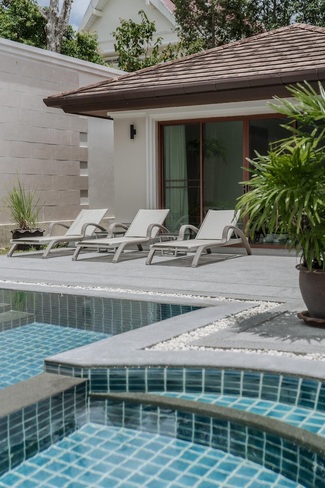 Luxury 3BR Villa 5 Private Pool, Gym & Jacuzzi