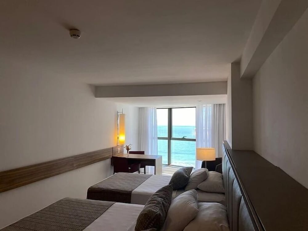 HY Beach Flats