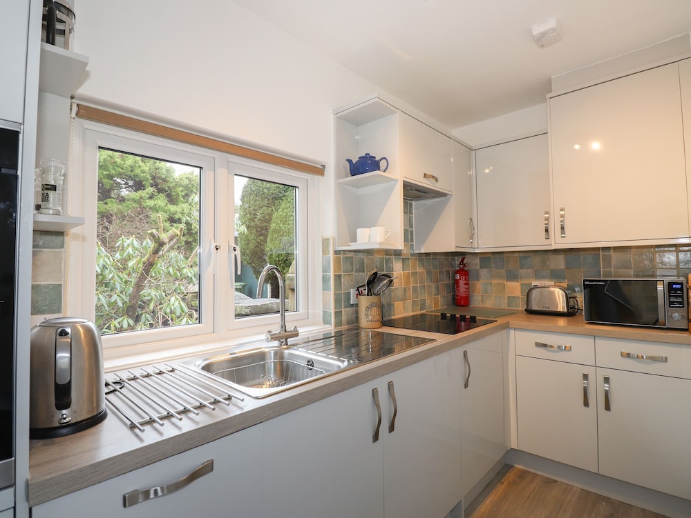 Larch Cottage
