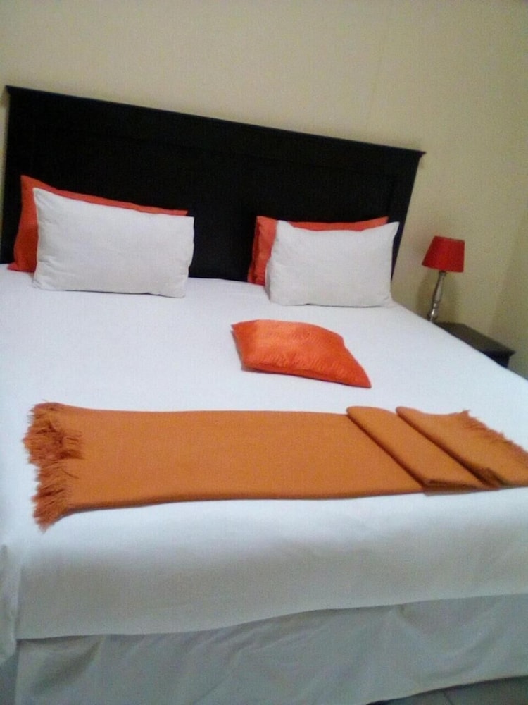 Maple's Guest House