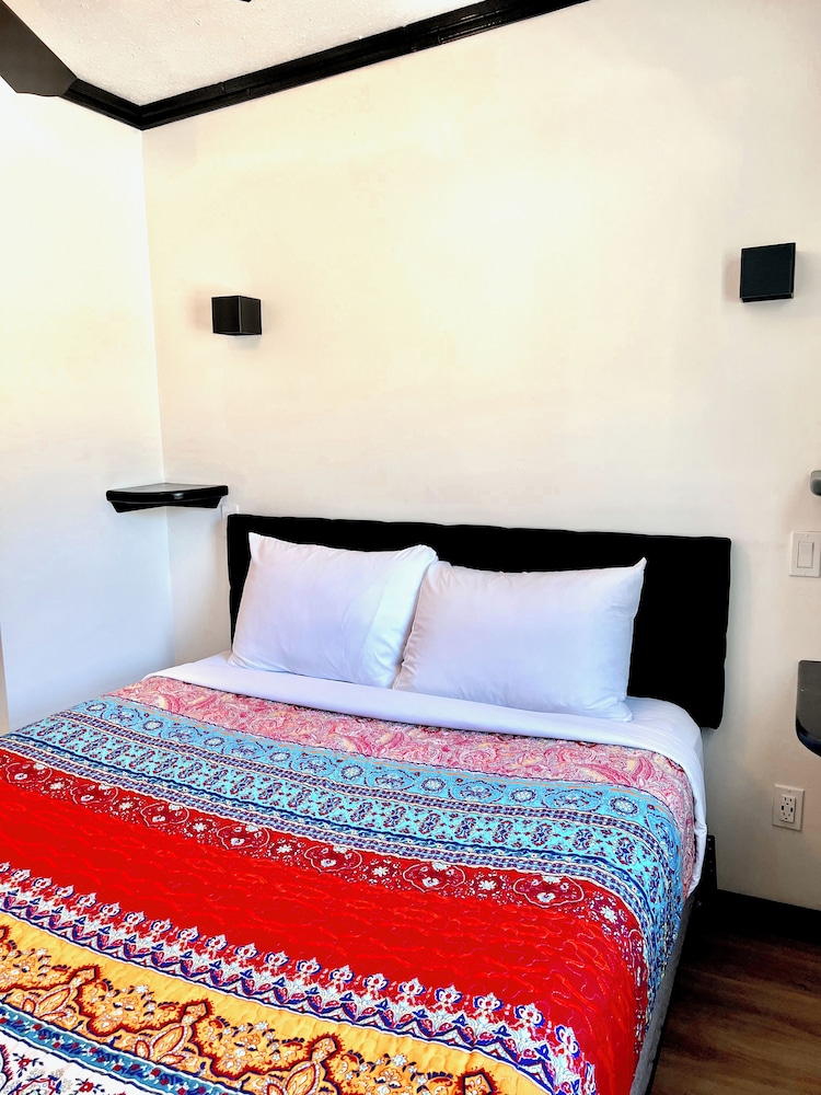 Peachland Beach Resort