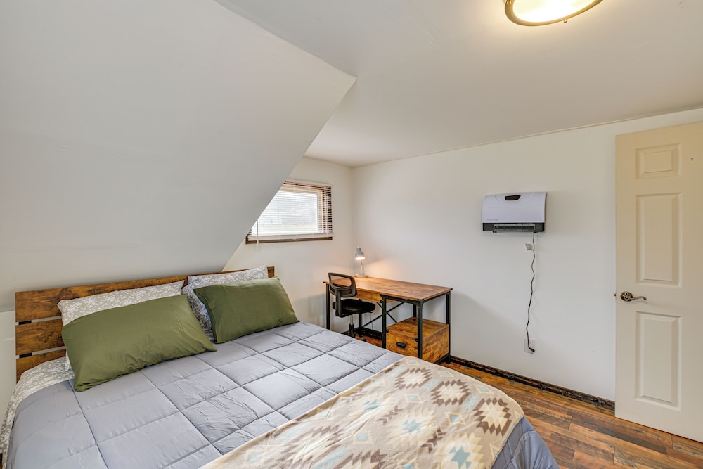 Near Skiing & Snowmobiling: Home in Mars Hill!