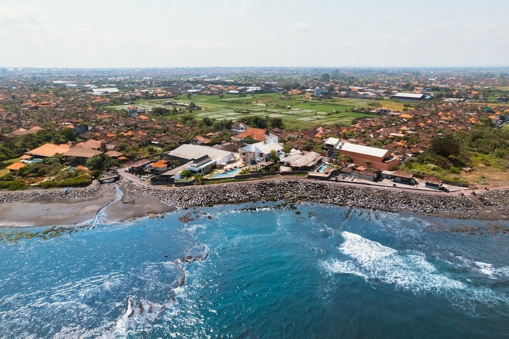 Nalas Villa
