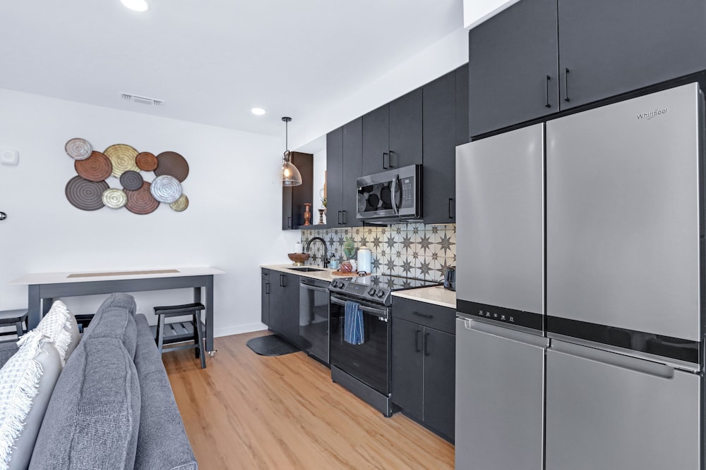 Modern Hill Country Condo for 4 w/ Resort Perks!
