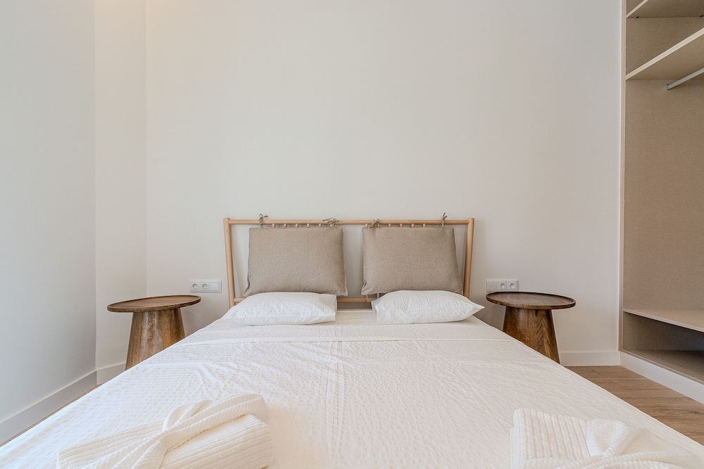 Downtown Studio Apartment G