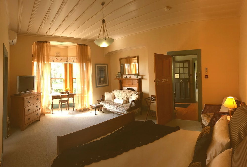 Oak Lane Lodge