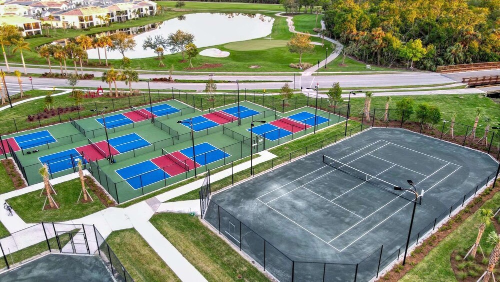 Punta Gorda Vacations - 14151 Heritage Landing Blvd - Property Image 13