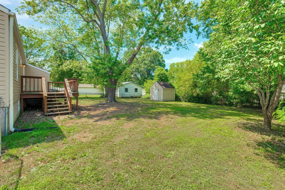 3 Mi to Historic Dtwn: Hopewell Home w/ Yard