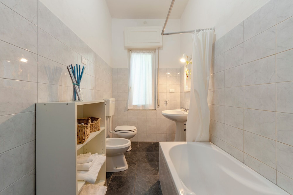 Monterosso Apartments
