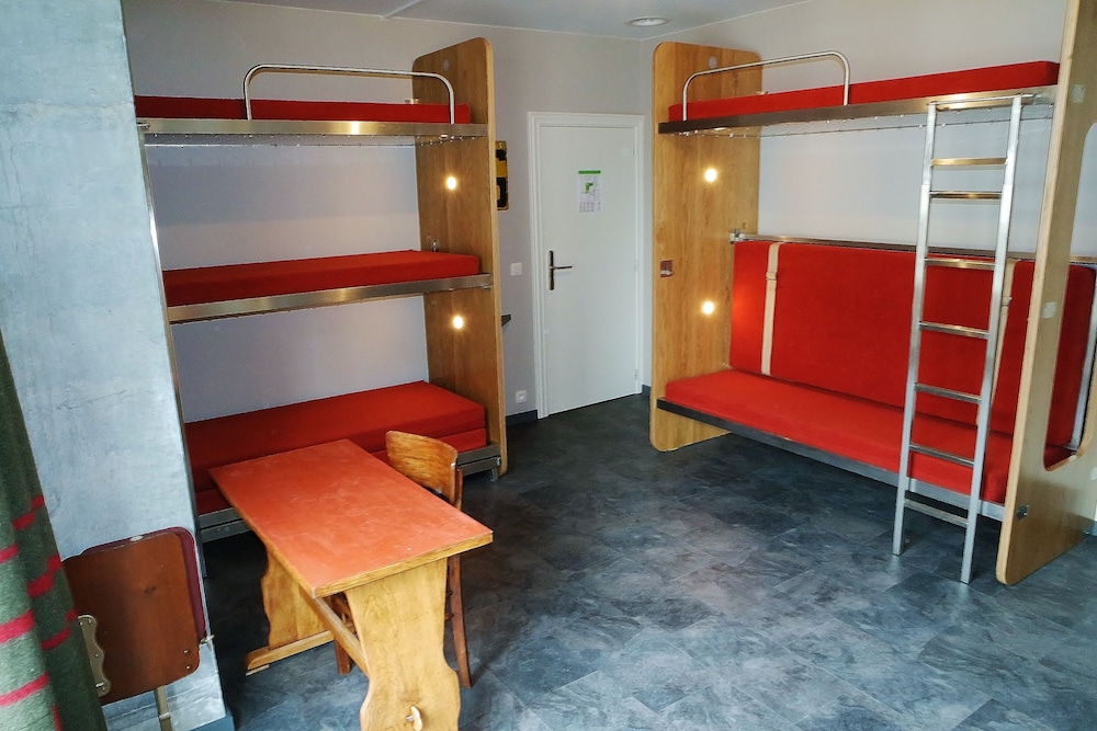 Train Hostel