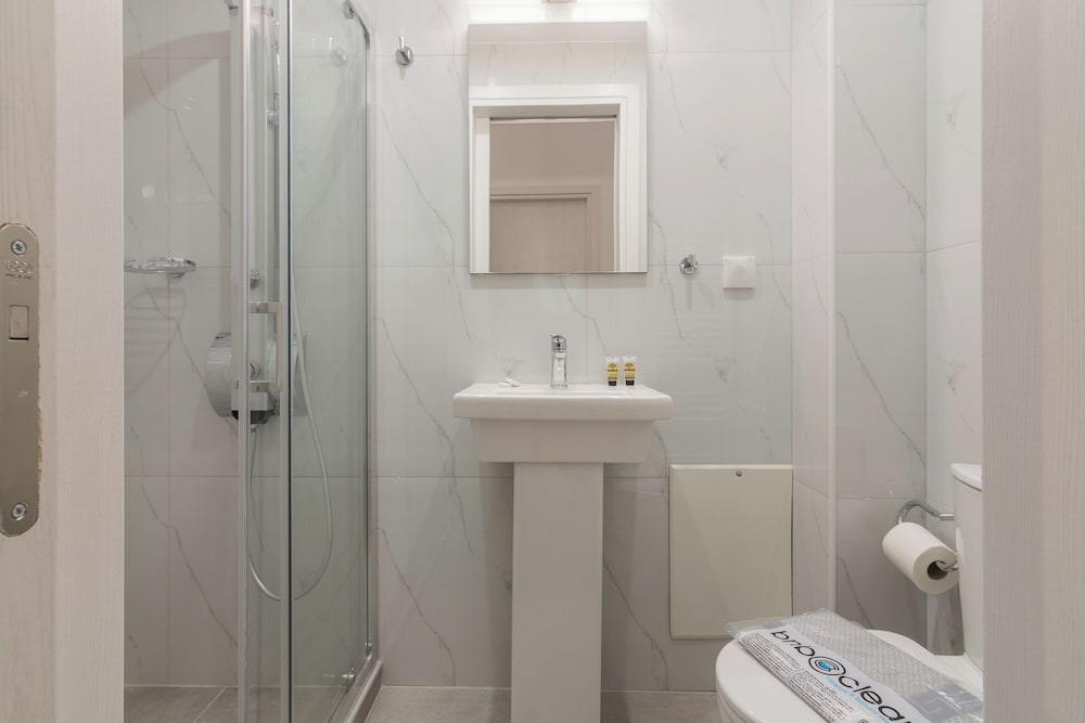 Leochares Lifestyle Apartments