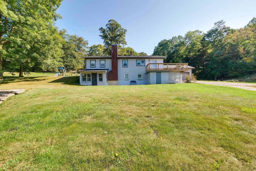 'hidden Hollow' Family Home in Amish Country! view 5