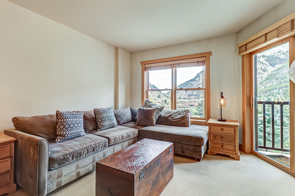 Cs321 Copper Springs 1 Bedroom Condo
