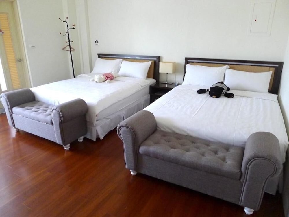 Amicasa Guesthouse