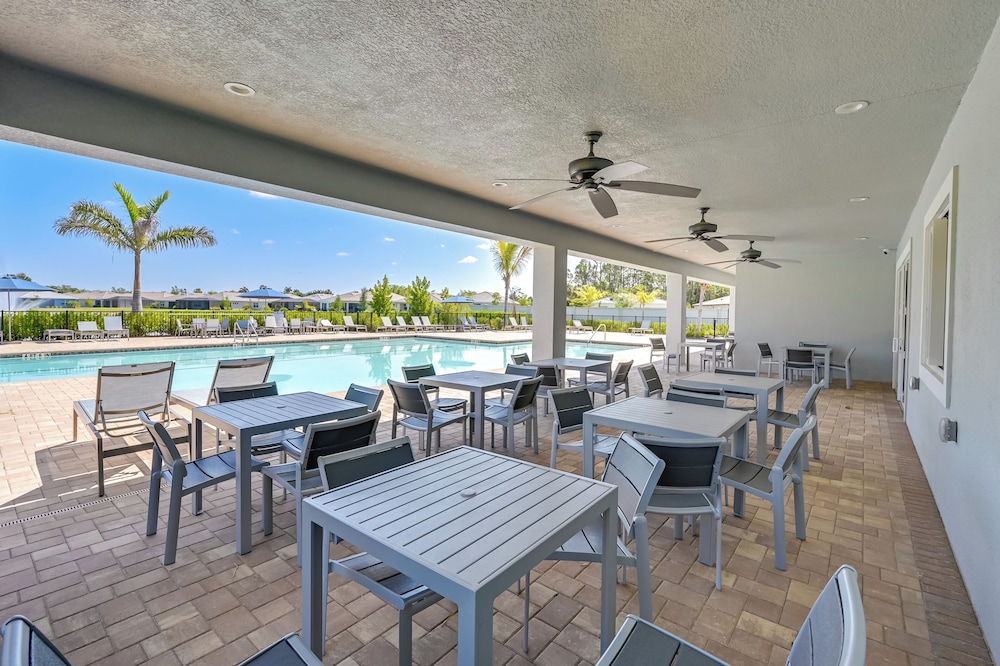 Pet-friendly Naples Home w/ Resort-style Pool