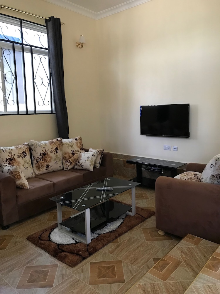 Chibuba Airport Accomodation