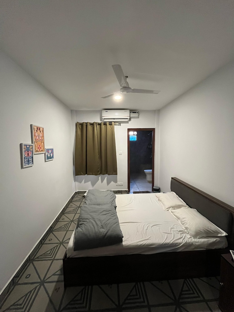 Half Orange Hostel