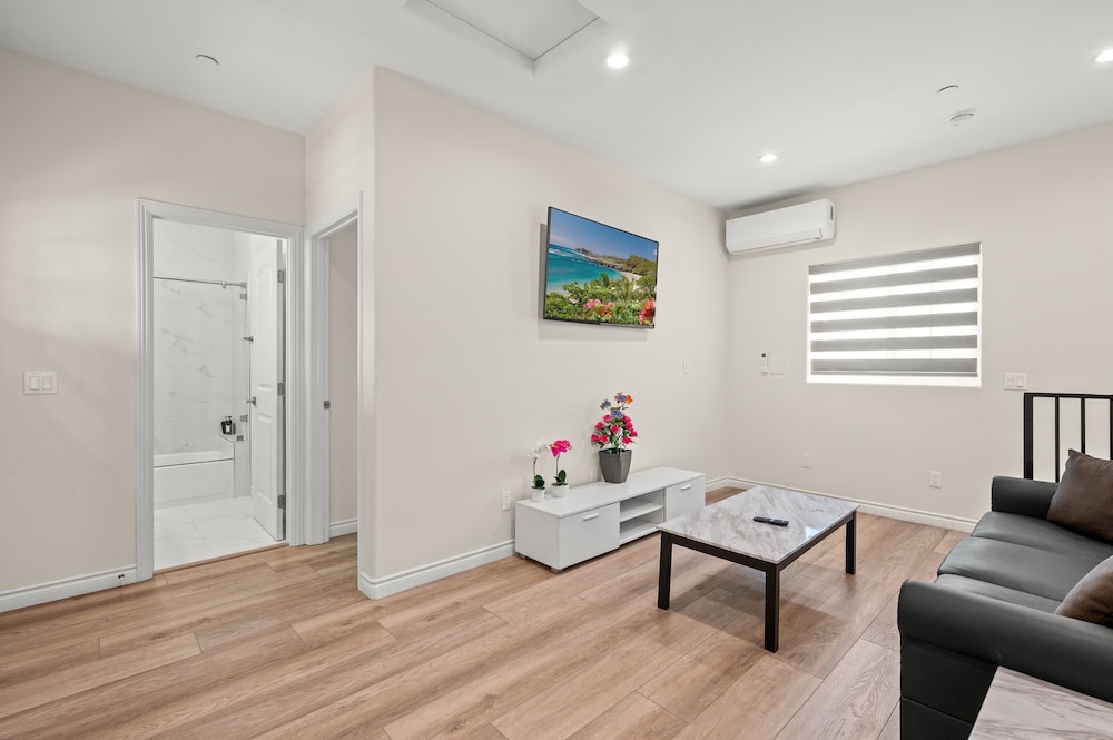 Modern Getaway Near Pasadena Dtla