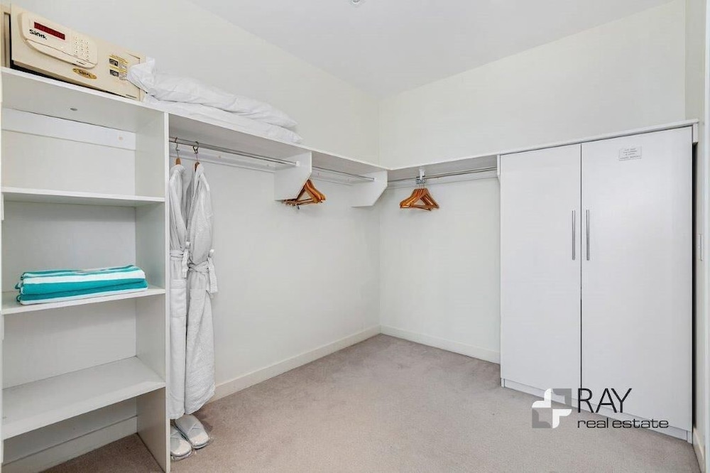 Luxury Apartments on Bells Boulevard