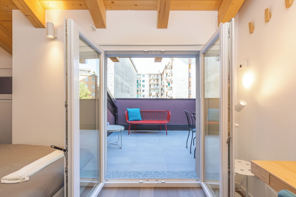 JOIVY Contemporary Apartments