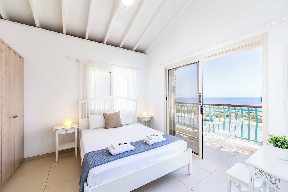 Protaras Artisan Seafront Villa 6