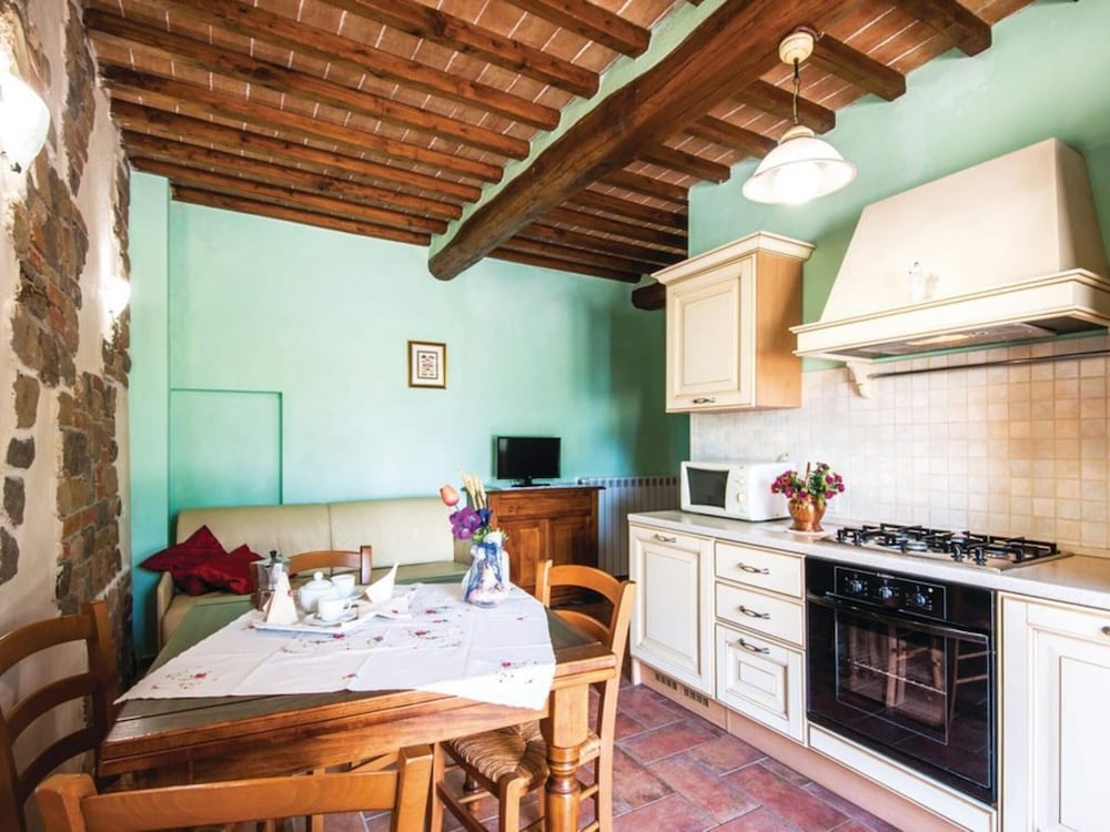 Scenic Apartment in Casole D'elsa With Pool photo 3