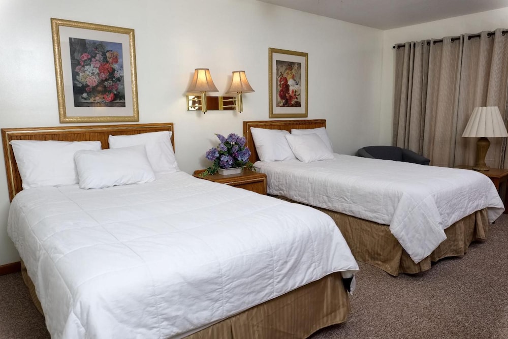Four Seasons Motel