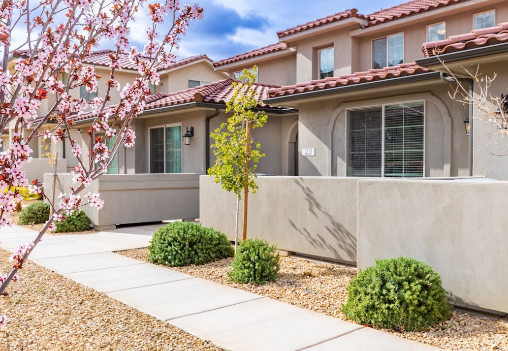 Zi-on The Prize 3 Bedroom Townhouse