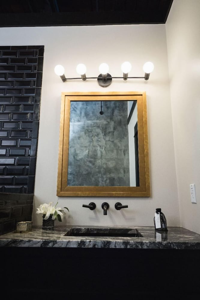 Florence Vacations - GunRunner Boutique Hotel - Property Image 20