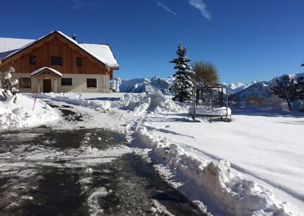 Photo 6