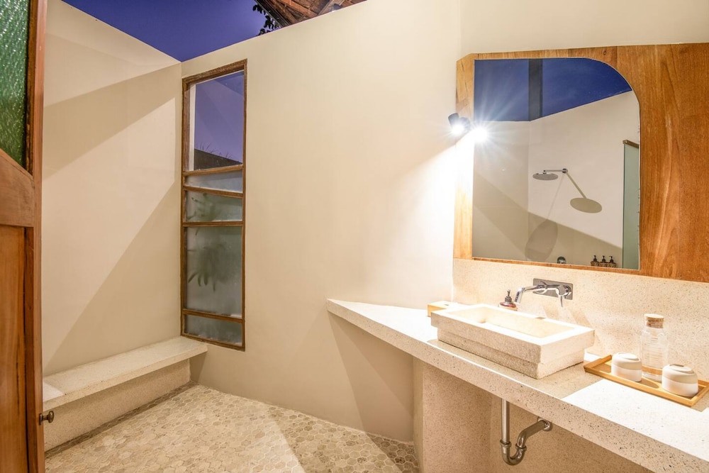 BA Villa 10 2 BR Stylish 2-br Villa With Pool 800m Canggu Beach