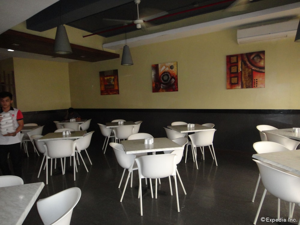 Cebu Vacations - Express Inn - Cebu Hotel - Property Image 47