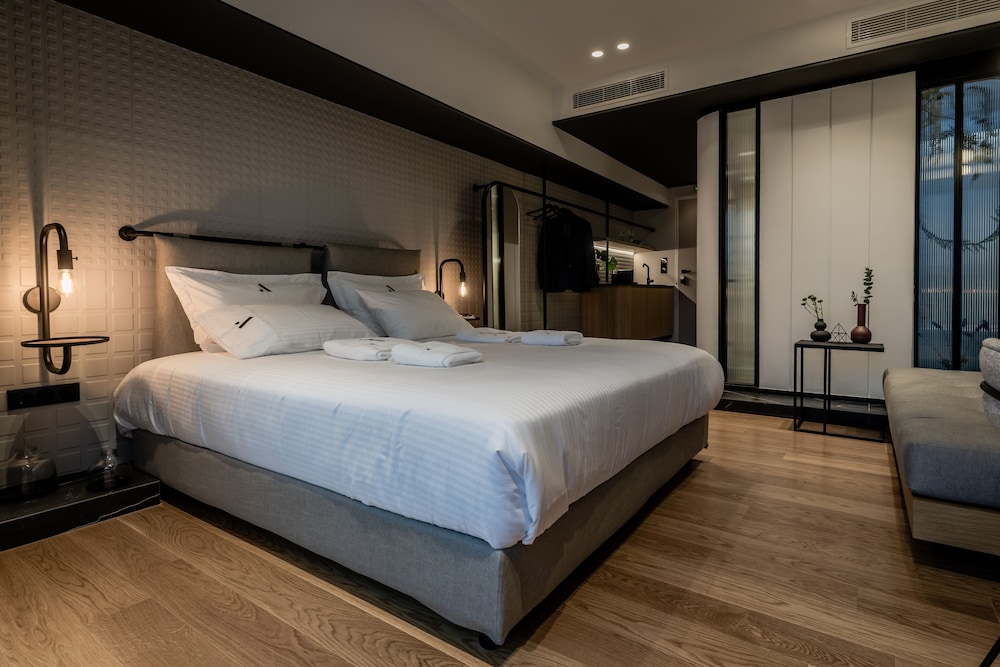 Athinaion Recreation Suites photo 2