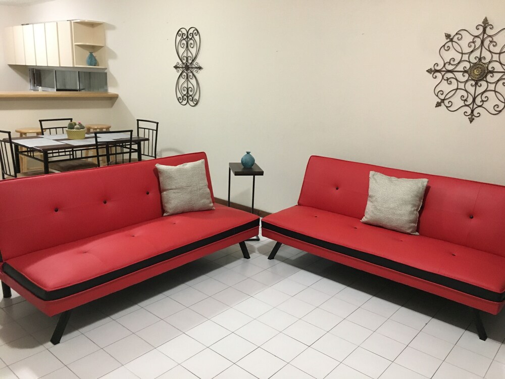 Delmonico PH Apartment