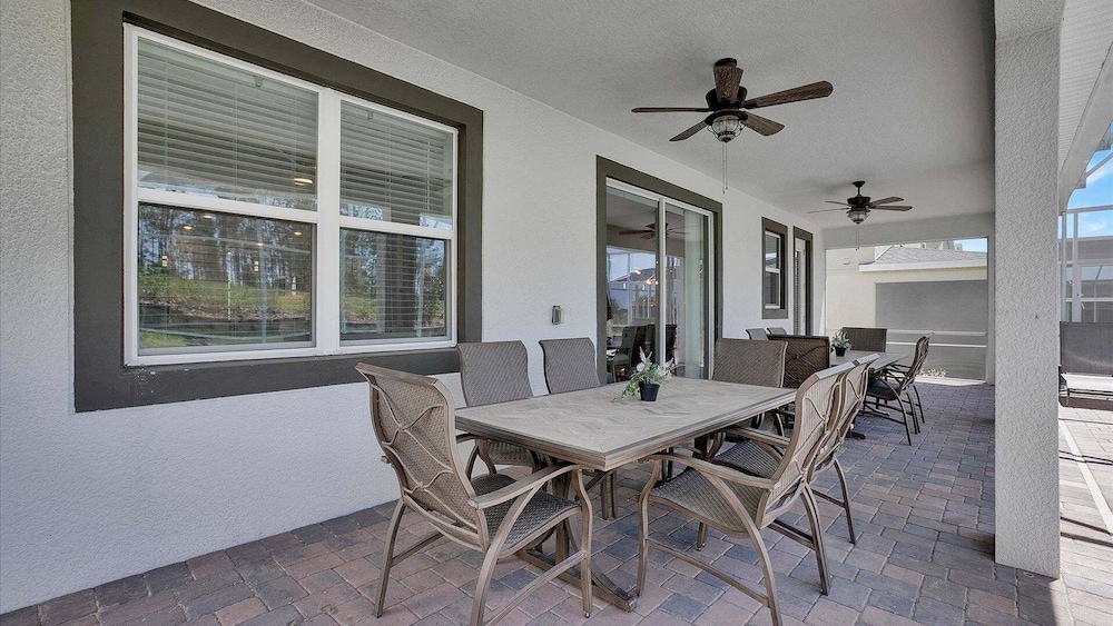 Championsgate 8 bedroom, Game room, Pool, Theater 8 Home
