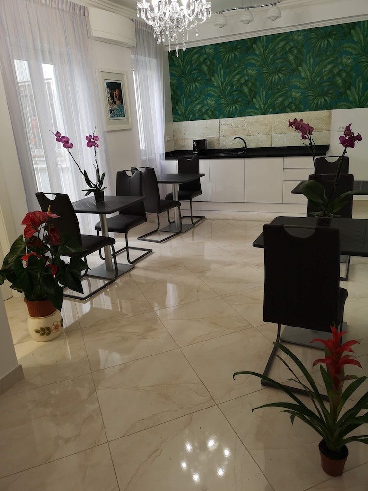 St. Peter Area Luxury Suites