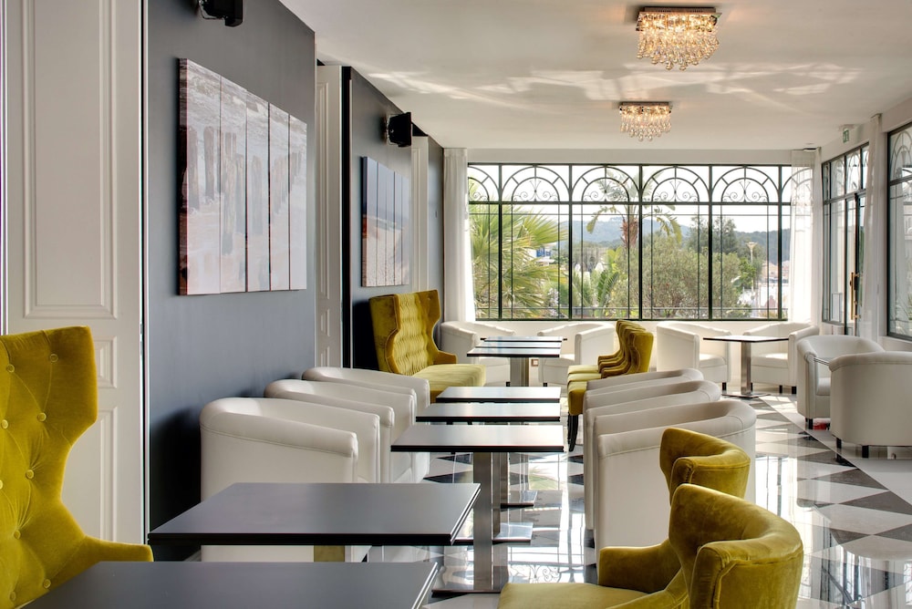 Grand Hotel Des Sablettes Plage, Curio Collection By Hilton