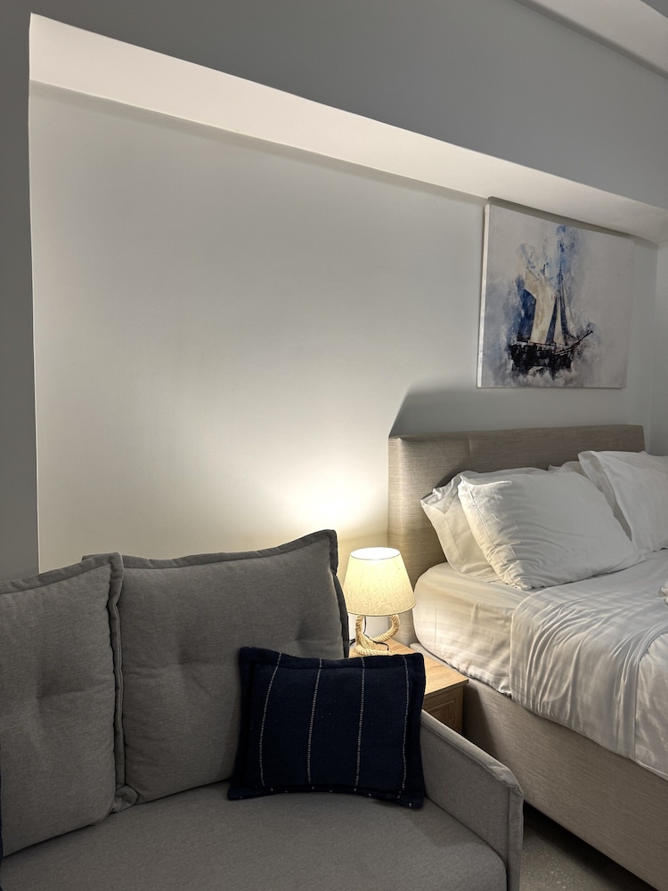 Chic Centre Suites Athens