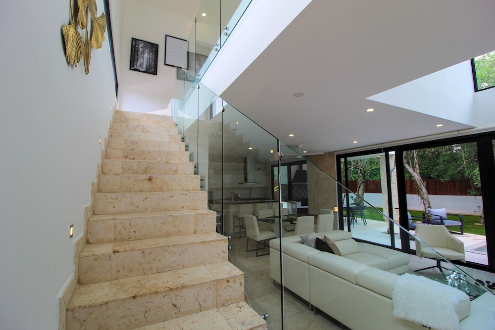 Bahia Principe Vacation Rentals - Four-Bedroom House